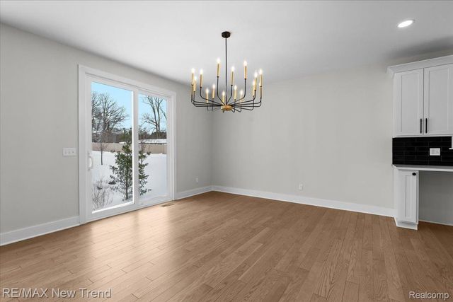 203 Mountain View Lane, Milford Village, MI 48381