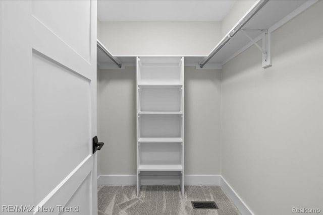 203 Mountain View Lane, Milford Village, MI 48381