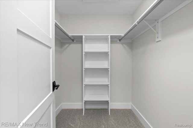 203 Mountain View Lane, Milford Village, MI 48381