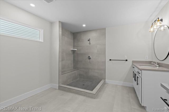 203 Mountain View Lane, Milford Village, MI 48381