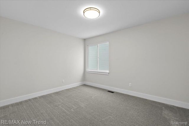 203 Mountain View Lane, Milford Village, MI 48381