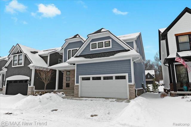 203 Mountain View Lane, Milford Village, MI 48381