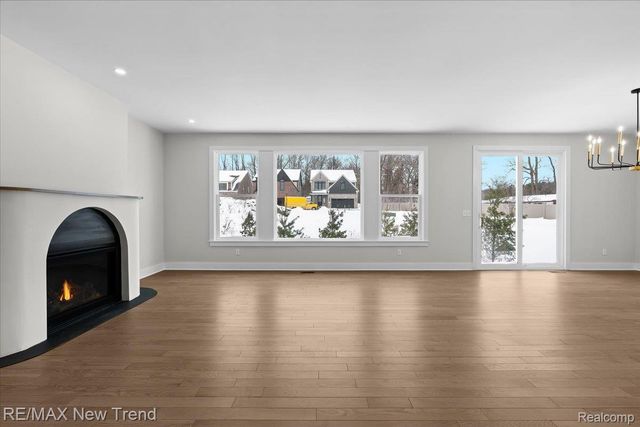 203 Mountain View Lane, Milford Village, MI 48381