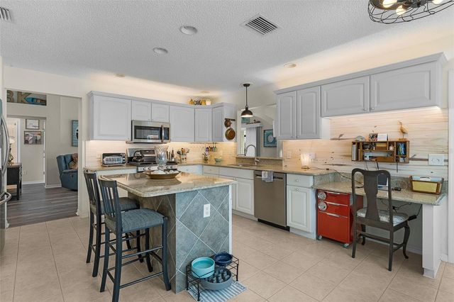 9340 SE 170TH HUMPHREYS LOOP, The Villages, FL 32162