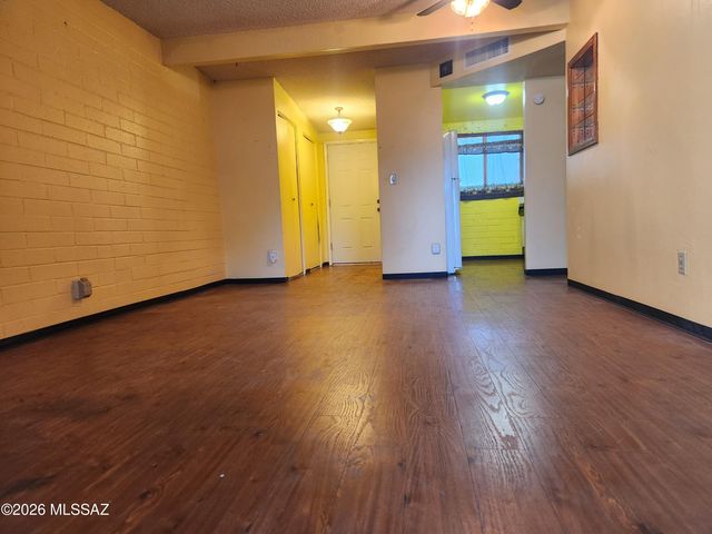 4093 S Queen Palm Drive, Tucson, AZ 85730