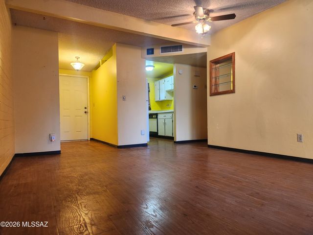 4093 S Queen Palm Drive, Tucson, AZ 85730