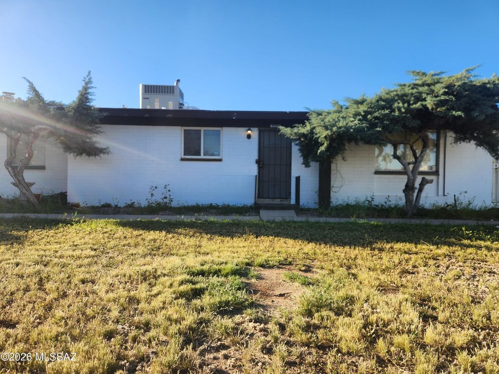 4093 S Queen Palm Drive, Tucson, AZ 85730