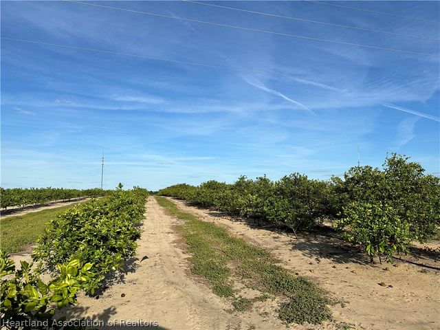5423 Mike Kahn Road, Sebring, FL 33876