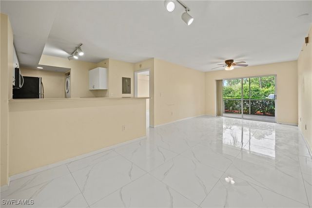 1820 Florida Club CIR 2103, Naples, FL 34112