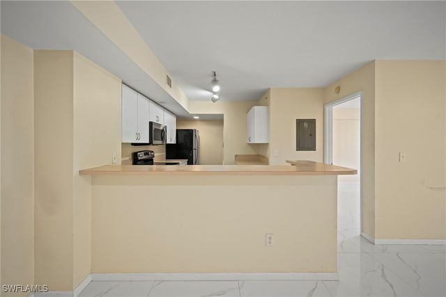 1820 Florida Club CIR 2103, Naples, FL 34112