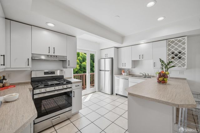 983 14th Street, San Francisco, CA 94114