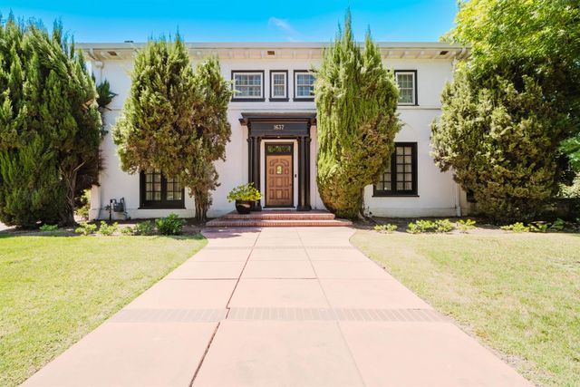 1637 N Hunter St, Stockton, CA 95204
