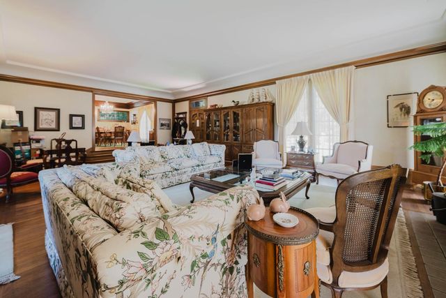 1637 N Hunter St, Stockton, CA 95204