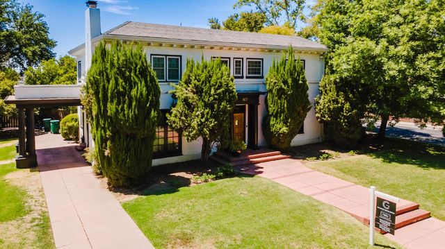 1637 N Hunter St, Stockton, CA 95204