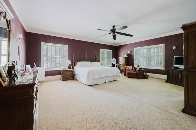 1637 N Hunter St, Stockton, CA 95204