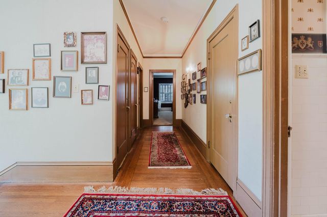 1637 N Hunter St, Stockton, CA 95204