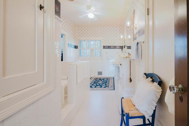 1637 N Hunter St, Stockton, CA 95204