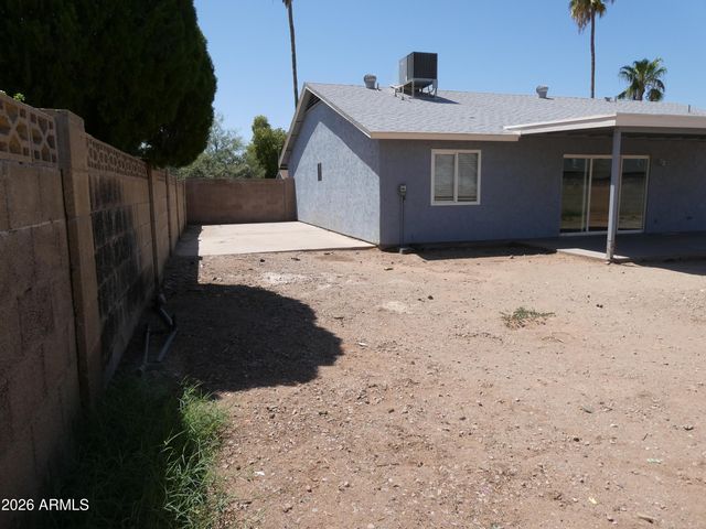 2146 W UTOPIA Road, Phoenix, AZ 85027