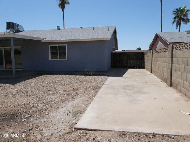 2146 W UTOPIA Road, Phoenix, AZ 85027