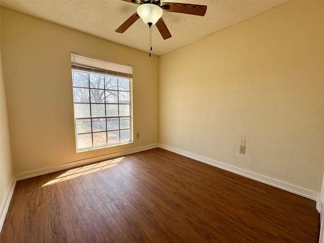 4709 Harmon Ave 419, Austin, TX 78751