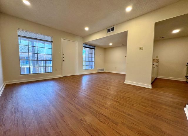 4709 Harmon Ave 419, Austin, TX 78751