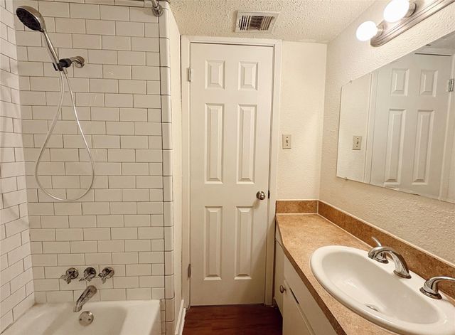 4709 Harmon Ave 419, Austin, TX 78751