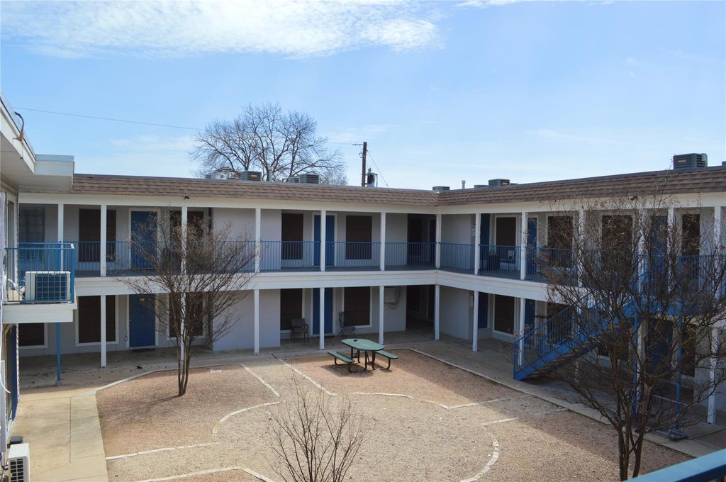 4709 Harmon Ave 419, Austin, TX 78751