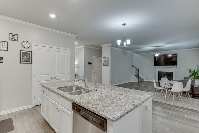 23 Dorset Way, Hoschton, GA 30548