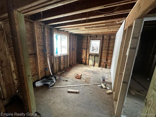 5132 S Inkster Road, Westland, MI 48186