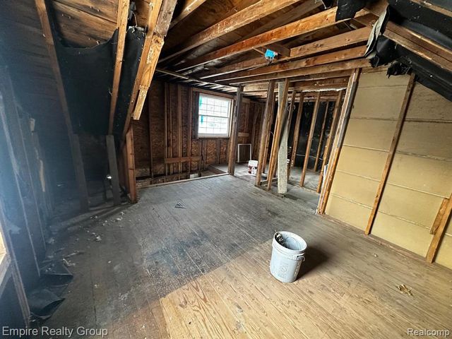 5132 S Inkster Road, Westland, MI 48186