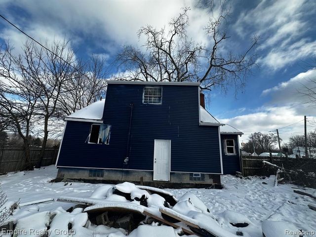 5132 S Inkster Road, Westland, MI 48186