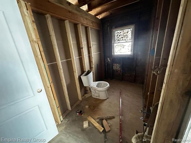 5132 S Inkster Road, Westland, MI 48186