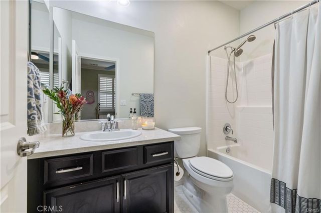 28537 Vista Del Rio, Valencia, CA 91354
