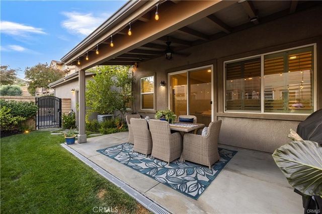 28537 Vista Del Rio, Valencia, CA 91354