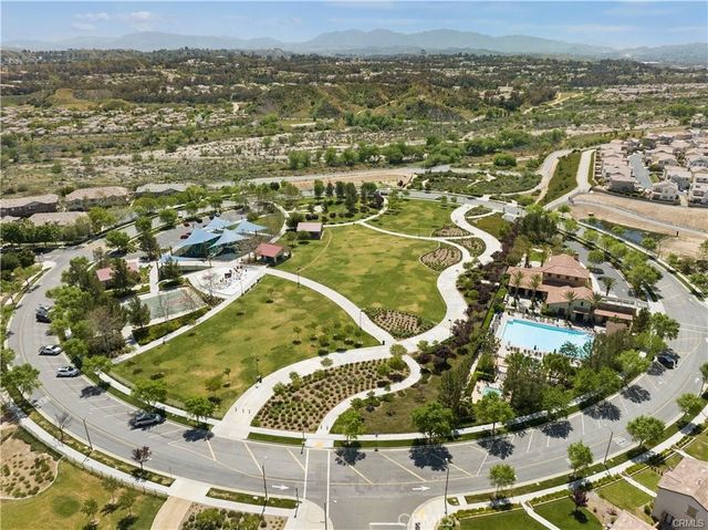 28537 Vista Del Rio, Valencia, CA 91354