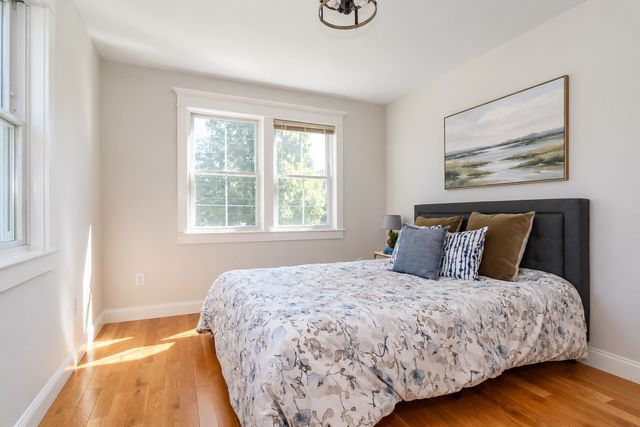 16 Bradford Rd, Natick, MA 01760