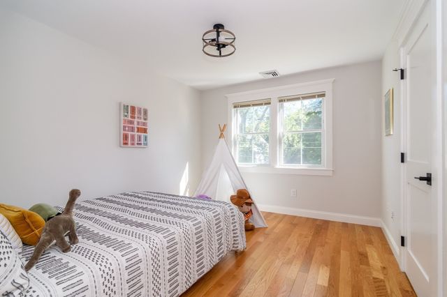 16 Bradford Rd, Natick, MA 01760