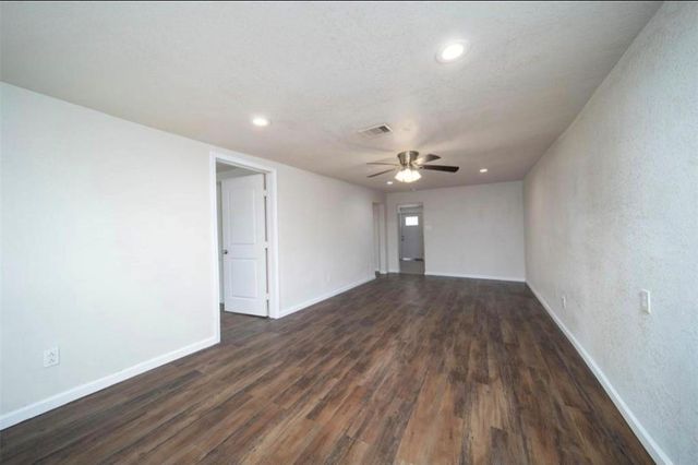 12115 Segrest A Drive, Houston, TX 77047