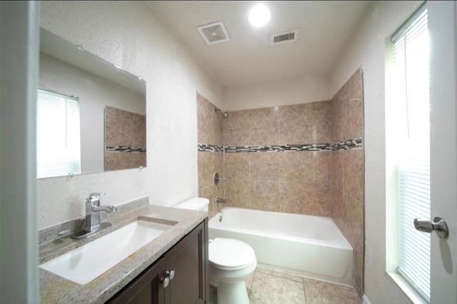 12115 Segrest A Drive, Houston, TX 77047