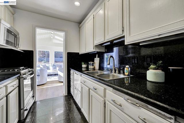 2620 2620 Shady Draw, Pinole, CA 94564