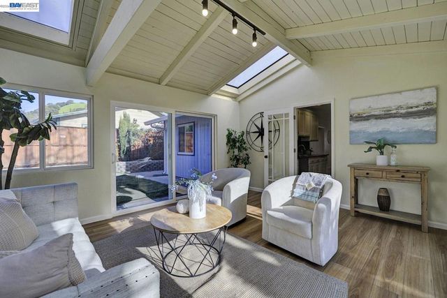 2620 2620 Shady Draw, Pinole, CA 94564