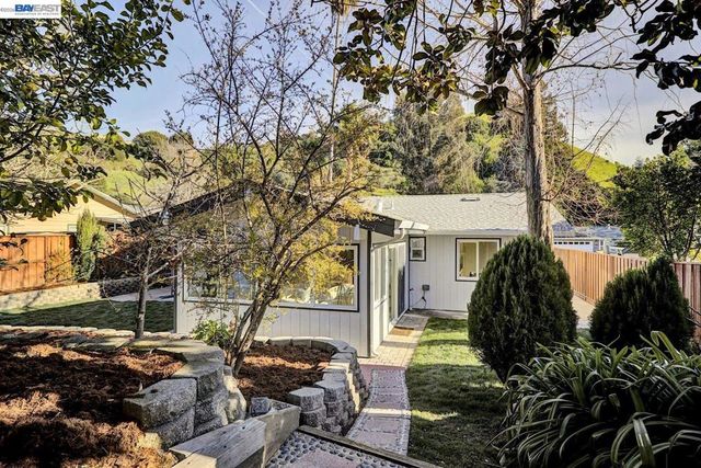 2620 2620 Shady Draw, Pinole, CA 94564