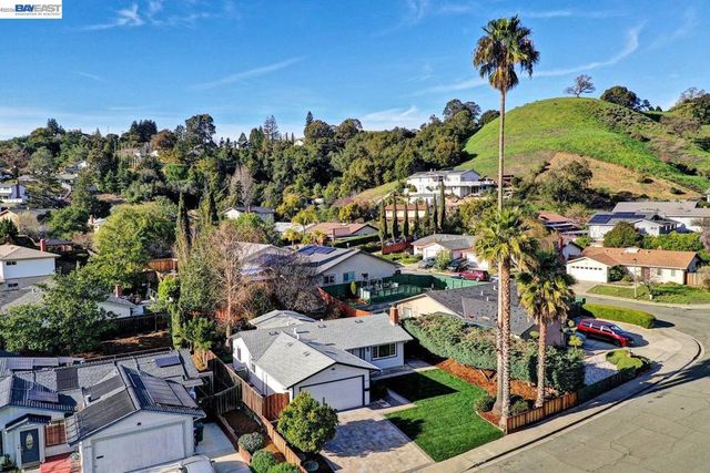 2620 2620 Shady Draw, Pinole, CA 94564