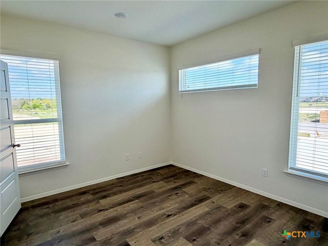 1607 Crooked River Court, Temple, TX 76502