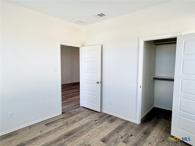 1607 Crooked River Court, Temple, TX 76502