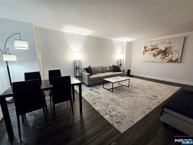 6600 Boulevard E 15F, West New York, NJ 07093