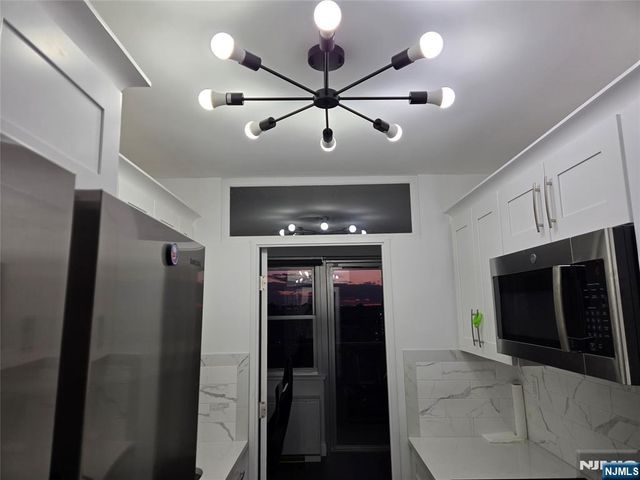 6600 Boulevard E 15F, West New York, NJ 07093