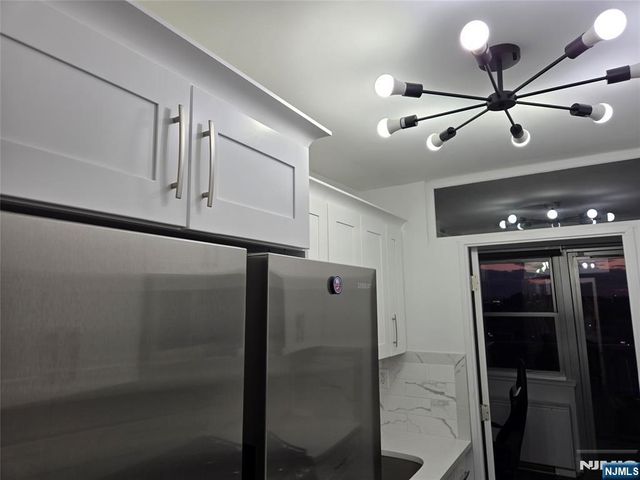 6600 Boulevard E 15F, West New York, NJ 07093