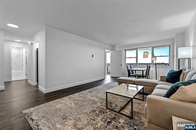 6600 Boulevard E 15F, West New York, NJ 07093