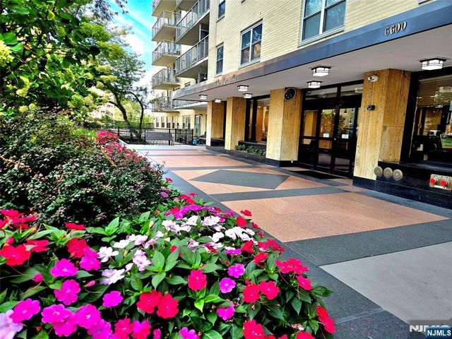 6600 Boulevard E 15F, West New York, NJ 07093